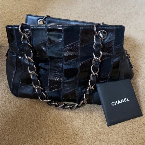 Chanel - Picture 1 of 8